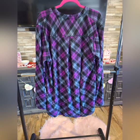 Adorable purple plaid zip-up tunic 3X - Picture 4 of 6